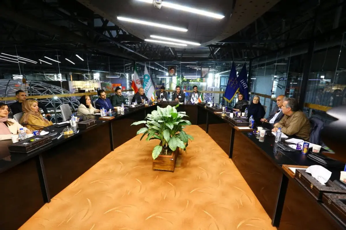 مسیر حرکت روابط عمومی ها باید به سمت یکی شدن با رده های مختلف سازمان باشد 