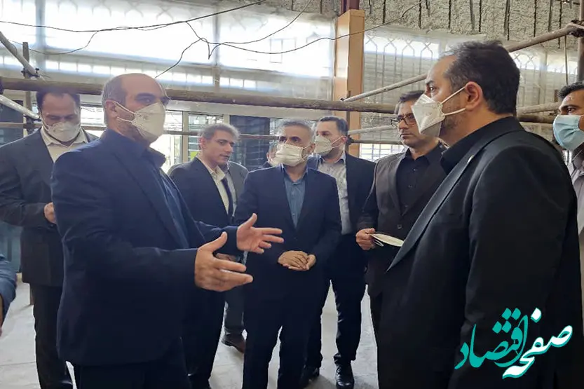 بازدید عضو هیات مدیره بانک ملی ایران از روند بازسازی شعبه گمرک بندرعباس