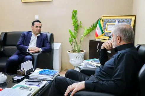 تشریح طرح‌های پایدار فولاد آلیاژی ایران در دیدار مدیرعامل "فولاژ" با نماینده مردم یزد