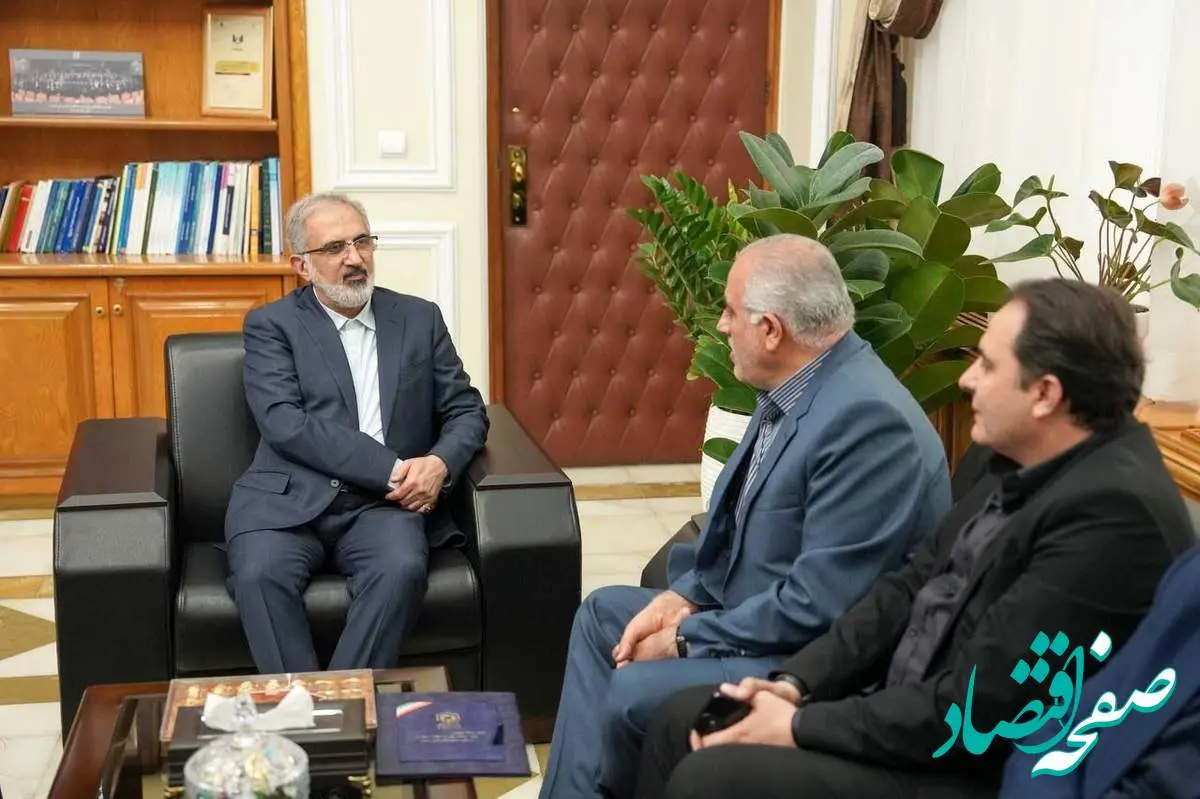 قدردانی رئیس بنیاد مسکن از بانک مسکن به پاس نقش مؤثر در پیشبرد طرح نهضت ملی