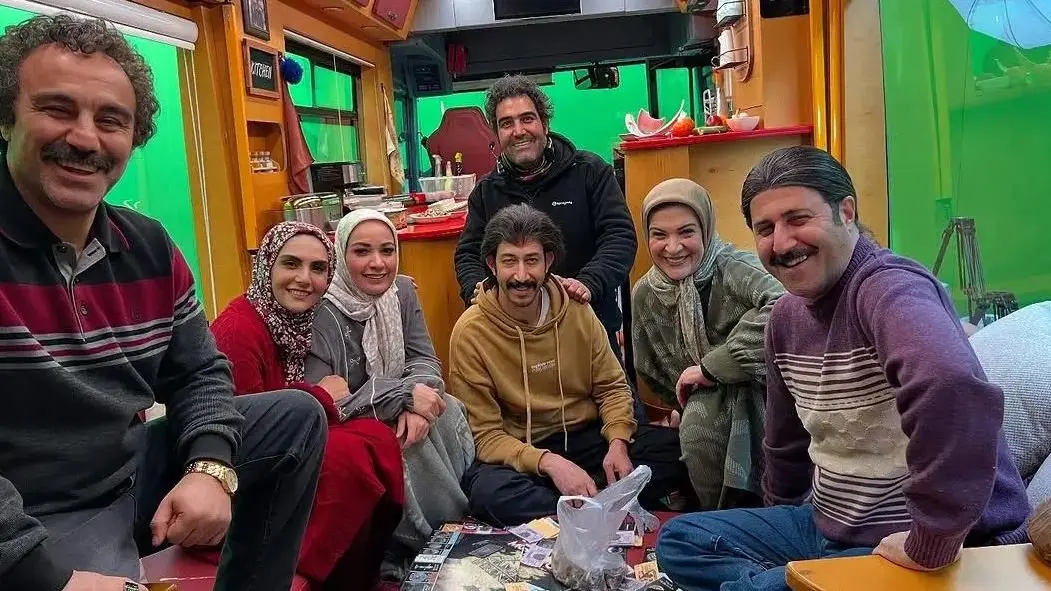 صحبتهای تازه محسن تنابنده بالاخره داستان سریال پایتخت ۸ را لو داد!