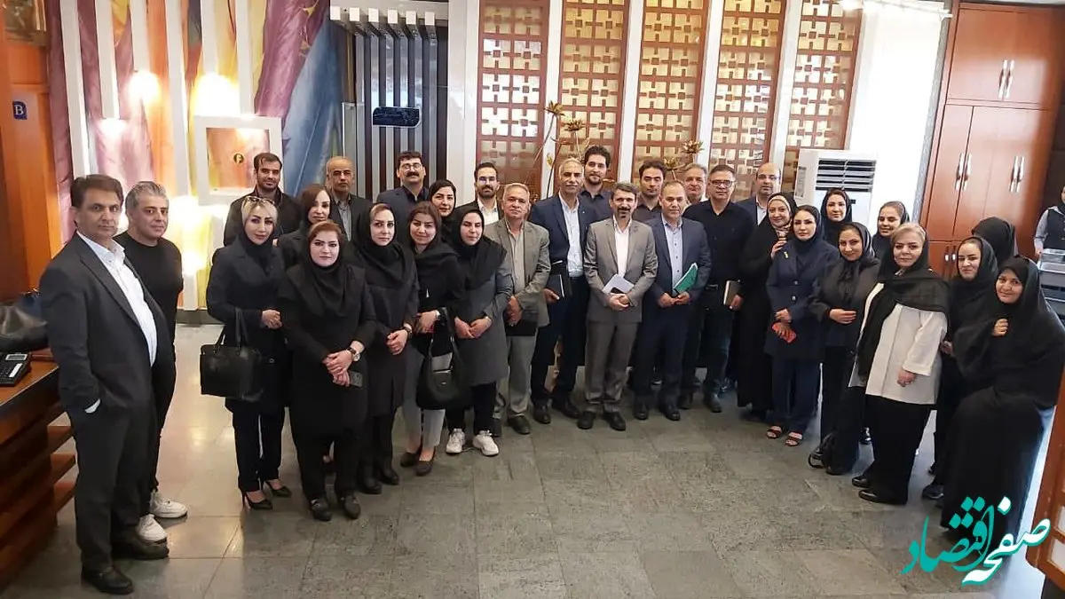 رمز موفقیت شبکه فروش کار تیمی است