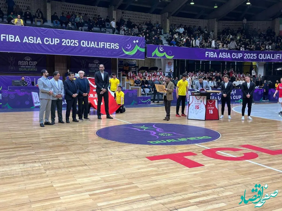 فیلم خداحافظی حامد حدادی از تیم ملی بسکتبال جمعه ۳ اسفند