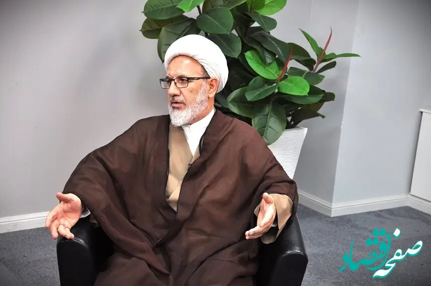 حمله تند این فرد به رائفی پور | دولت را با دخیل بستن به تتلو سر کار آوردید!