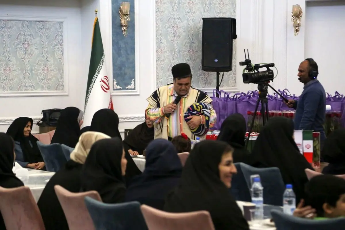 تجلیل از زنان و مادران در شرکت فولاد اکسین خوزستان نمونه ای کامل از ارج نهادن به مقام زن است/این برنامه یک الگو برای همه دستگاه های استان بود