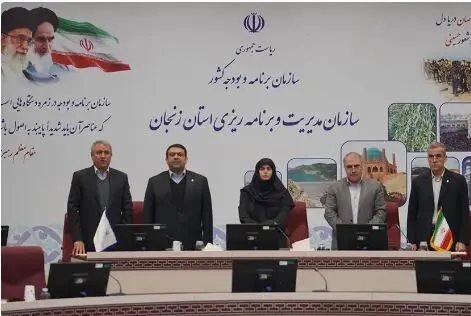 حضور مدیرعامل بانک ملی ایران در جلسه کارگروه اقتصادی، اشتغال و سرمایه‌گذاری استان زنجان/ شکل گیری سطح جدیدی از خدمات اعتباری و تفویض اختیار به استان ها
