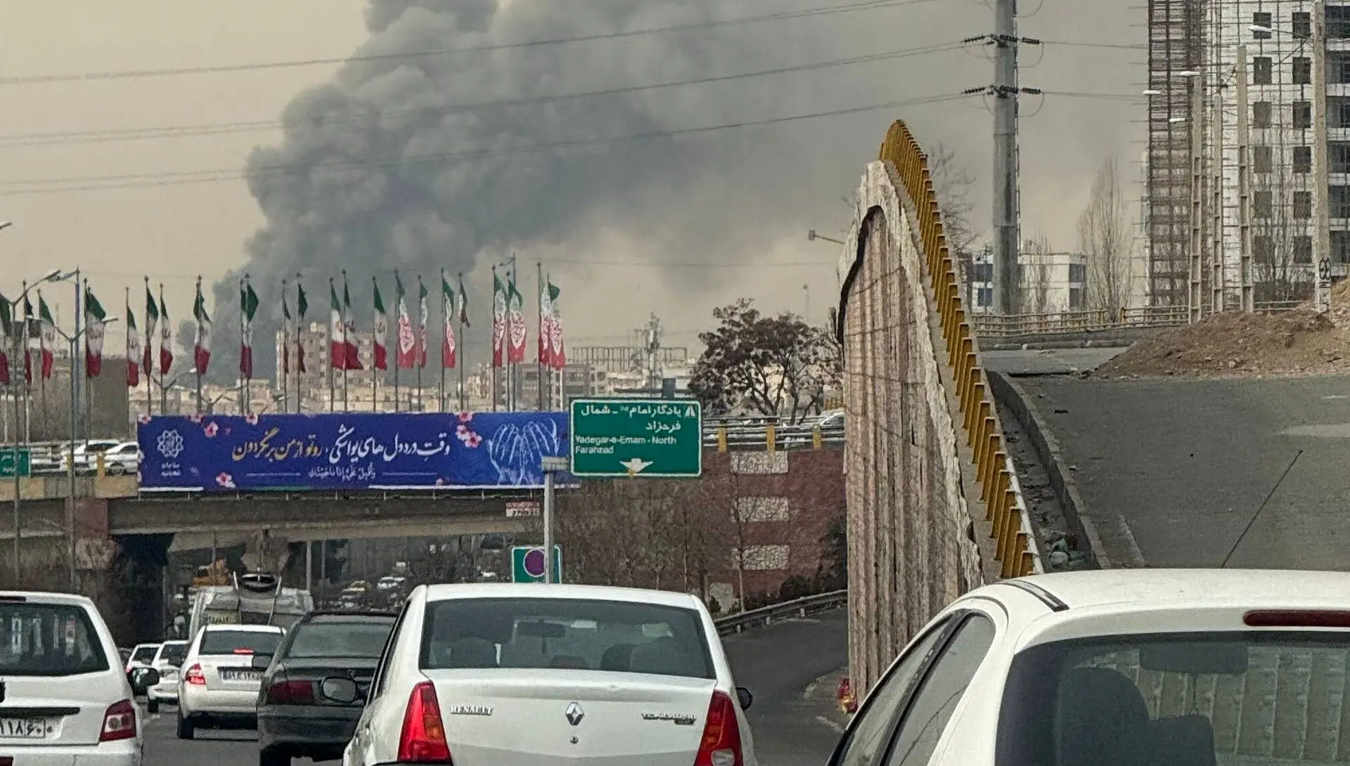 خبر فوری/ آتش سوزی بازارچه محلی جنت‌آباد تهران + فیلم