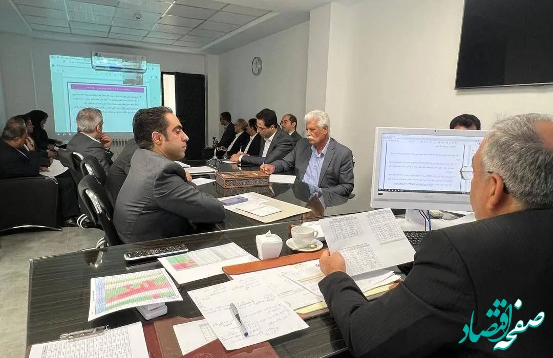 آموزش همکاران در حوزه بانکداری مدرن از اولویت های اصلی بانک ایران زمین است