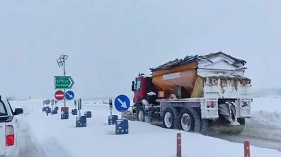 2 هزار کیلومتر از مسیرهای ارتباطی شهرستان ورزقان، توسط مس سونگون برفروبی شد