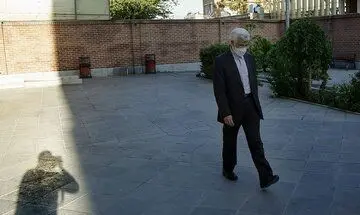سعید جلیلی همزمان با لغو تحریم های تسلیحاتی به حسن روحانی حمله کرد