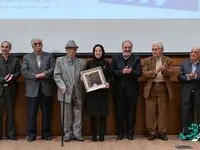 روابط‌عمومی بانک پاسارگاد جوایز هفدهمین جشنواره ملی انتشارات روابط‌عمومی را دِرو کرد