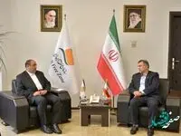 نشست مدیرکل تامین اجتماعی گیلان و مدیرعامل سازمان منطقه آزاد انزلی