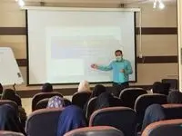 برگزاری دهمین کارگاه ارتقاء سطح دانش و مهارت مدیران و مربیان مهدهای کودک و مراکز پیش دبستانی در منطقه آزاد