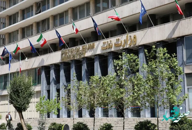 چند نفر در مشاغل تخصصی نفت استخدام می شوند؟ 