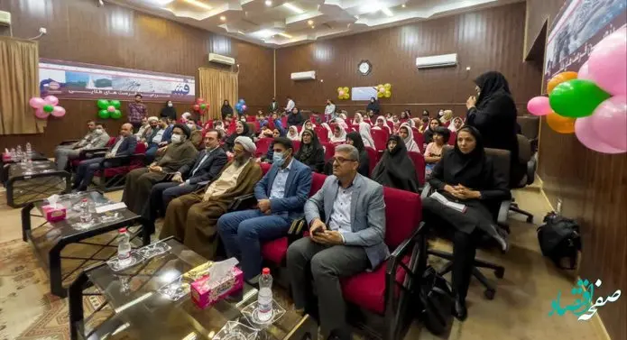 تقدیر مدیرعامل سازمان منطقه آزاد قشم از دانش‌آموزان مدرسه استثنایی قشم