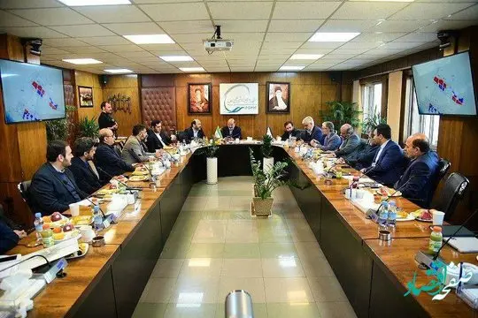 آغاز همکاری برای احداث پارک پتروشیمیایی متانول و صنایع پایین دستی در منطقه ویژه اقتصادی صنایع انرژی‌بر پارسیان