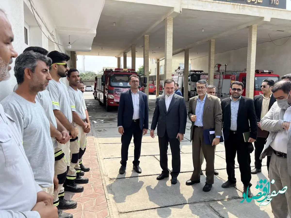آتش نشانان قشم تقدیر شدند