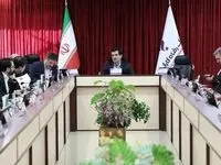 بانک‌ها باید در خط مقدم خدمت رسانی به مردم قرار گیرند