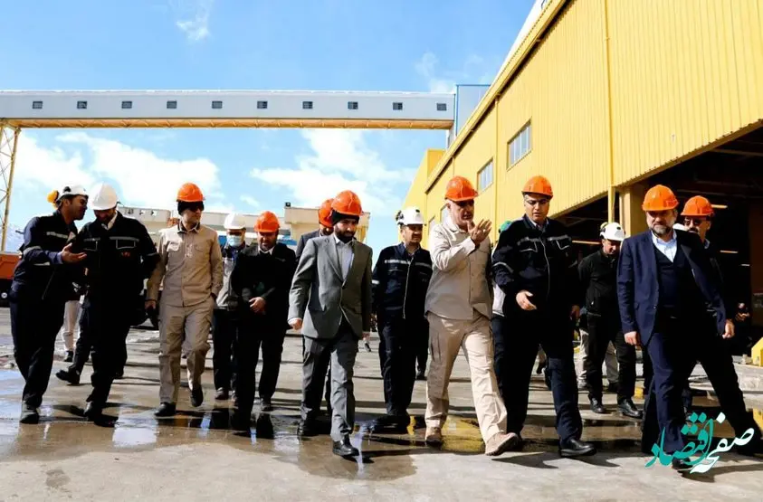 پیگیری توسعه پتروشیمی "پتروآرمند" در سردترین روزهای سال