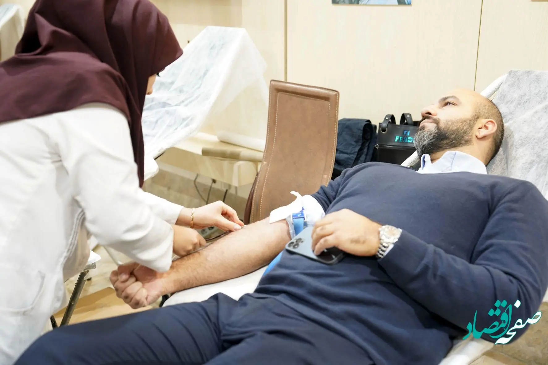 مشارکت خانواده ایران کیش در اهدای خون