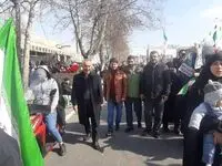 حضور مدیرعامل پتروشیمی بندرامام در راهپیمایی ۲۲ بهمن / عکس