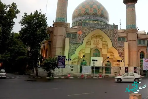 علت بسته بودن درب مسجد امام صادق (ع) بر روی نمازگزاران چه بود؟