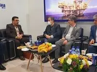 حضور مدیران صنعت پتروشیمی وبانک در غرفه بیمه ایران