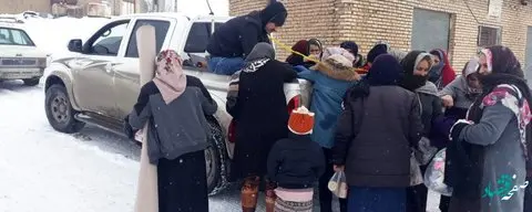 تداوم کمک رسانی جهادگران موکب منطقه آزاد ماکو به زلزله زدگان دورافتاده ترین روستاهای خوی