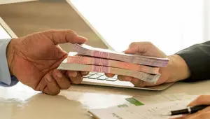 کارگران دولت: چرا ما از فوق العاده خاص محرومیم؟ / اعتراض به تبعیض مزدی
