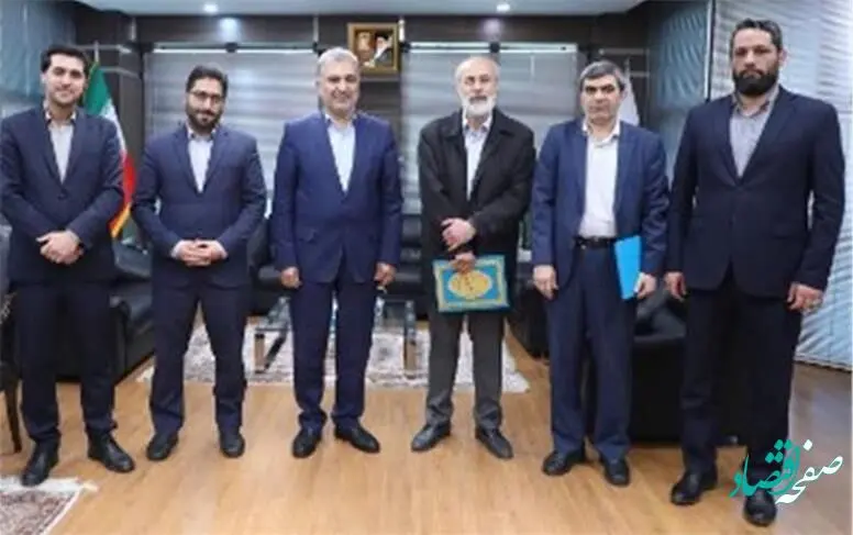 تقدیر از کارکنان جانباز به مناسبت سالروز ولادت حضرت عباس (ع) و روز جانباز