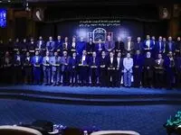 اهداء نشان ویژه مدیر تعالی گر ارتباطی به مدیر عامل سیمیدکو