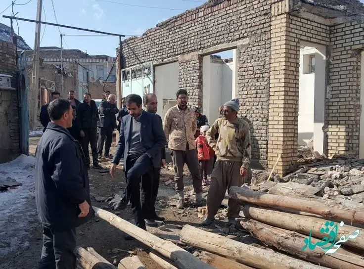 کمک ٢٥ میلیارد ریالی بانک صادرات ایران به زلزلهزدگان آذربایجان غربی