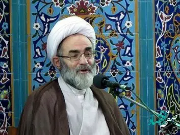 ماجرای واکنش امام جمعه رشت به حضور چند خانم بی حجاب چه بود؟