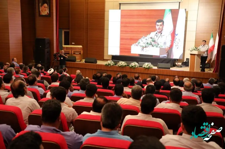 اهتمام ما بر تحقق مهار تورم و رشد تولید در شرکت‌های تابعه است