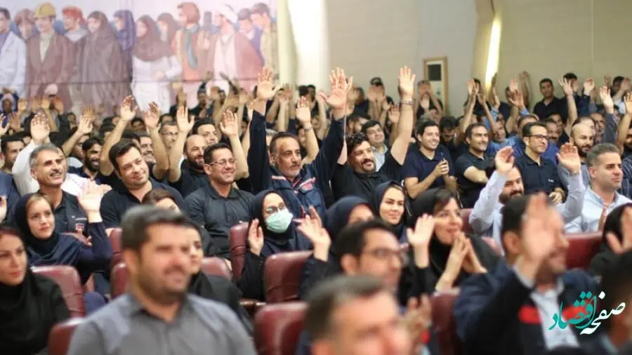 مراسم بزرگداشت هفته کار و کارگر در فولاد اکسین خوزستان برگزار شد