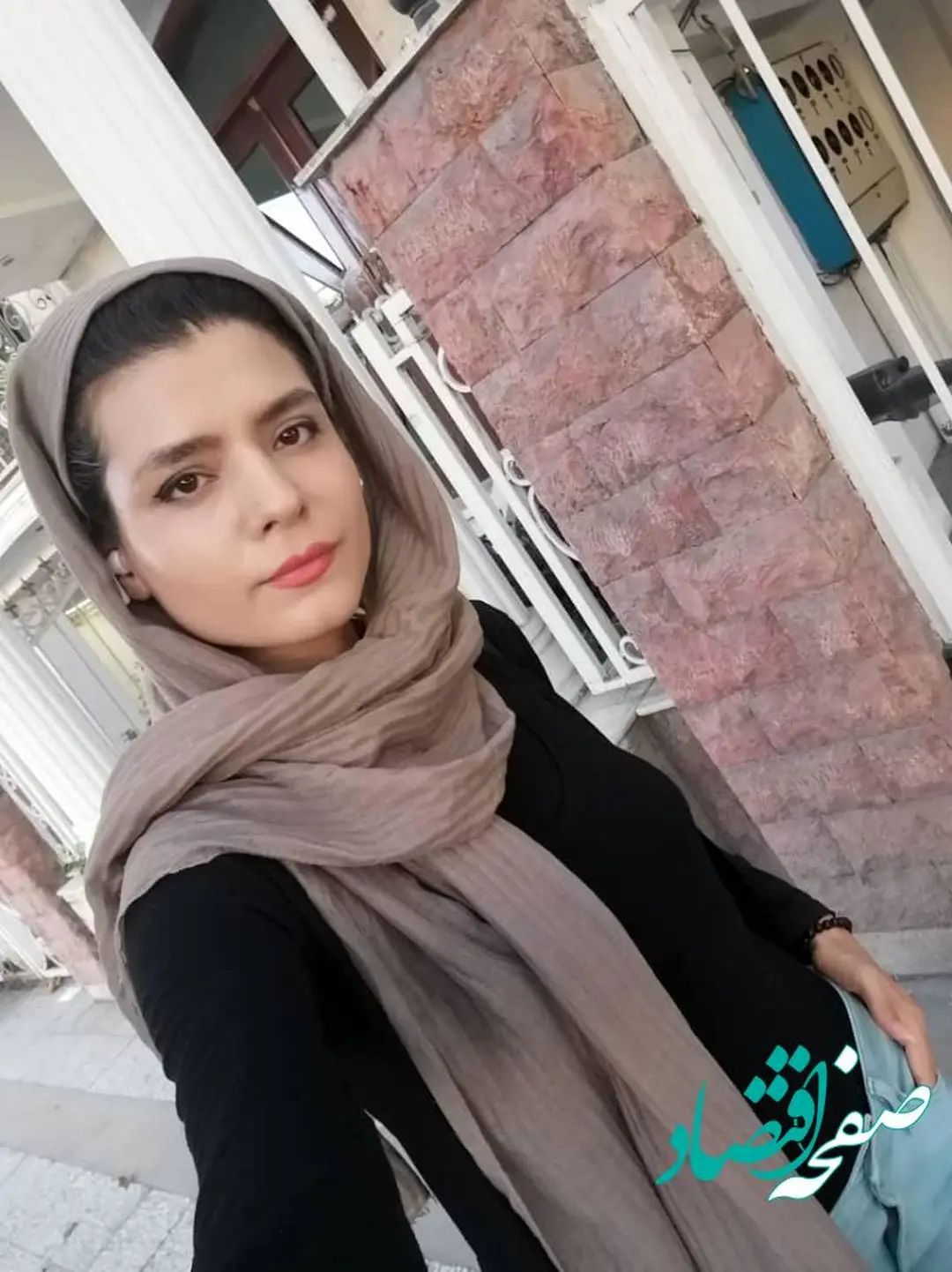 هستی افضلی : دوست دارم نقش های متفاوتی بازی کنم