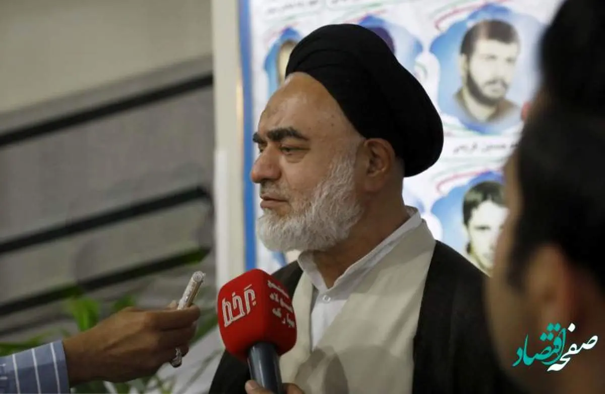 بخشی از جهاد تبیین به بیان دستاوردهای نظام و انقلاب از جمله فولاد مباركه مربوط میشود