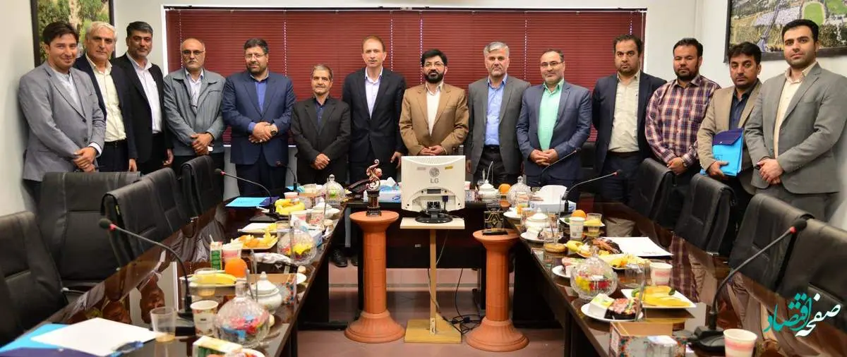 دیدار اعضای شورای اسلامی کلانشهر اراک با دکتر میراشرفی
