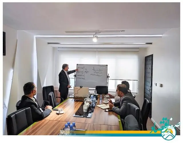 کارگاه "آموزش کاربردی مبانی مبارزه با پولشویی" در اتکایی ایران‌معین برگزار شد