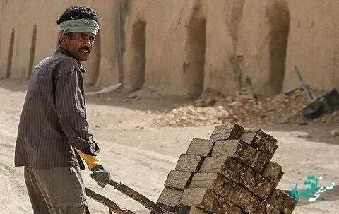 یک خبر برای بازنشستگان | حکمرانی کارفرما بر سر کارگران در برنامه هفتم توسعه | صدای کارگران را بشنوید