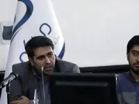 بیرق معرفی منطقه آزاد ماکو بر دوش خبرنگاران است