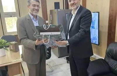 تقدیر مدیرعامل سازمان منطقه آزاد قشم با از رئیس دادگستری شهرستان