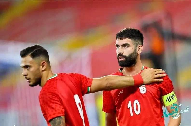 بازیکن سپاهان پرسپولیس را دور زد؟