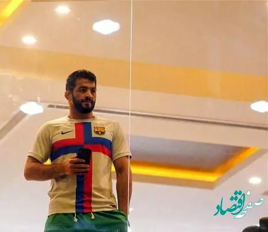 حسن یزدانی لو داد! | تیم فوتبال مورد علاقه پادشاه کشتی ایران