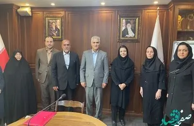 نشست صمیمی مدیرعامل پست بانک ایران با بازنشستگان بانک