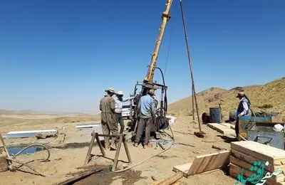 حفاری اکتشافی در محدوده دره ساری اصفهان آغاز شد
