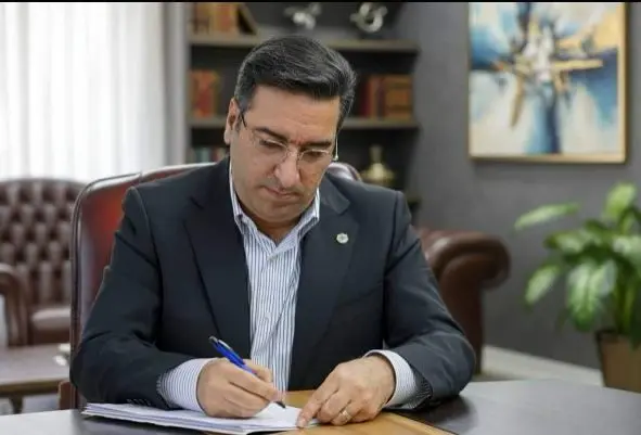 در پرتو انقلاب، بر بال تعاون؛ پیش به سوی آینده‌ای درخشان