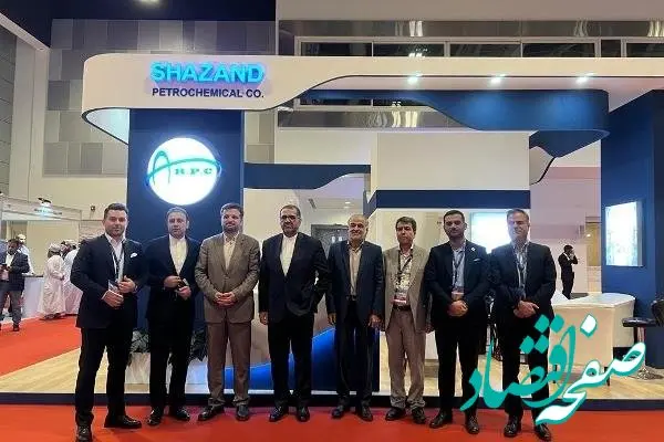 بازدید سفیر ایران در عمان و رایزن بازرگانی کشور در مسقط از غرفه پتروشیمی شازند