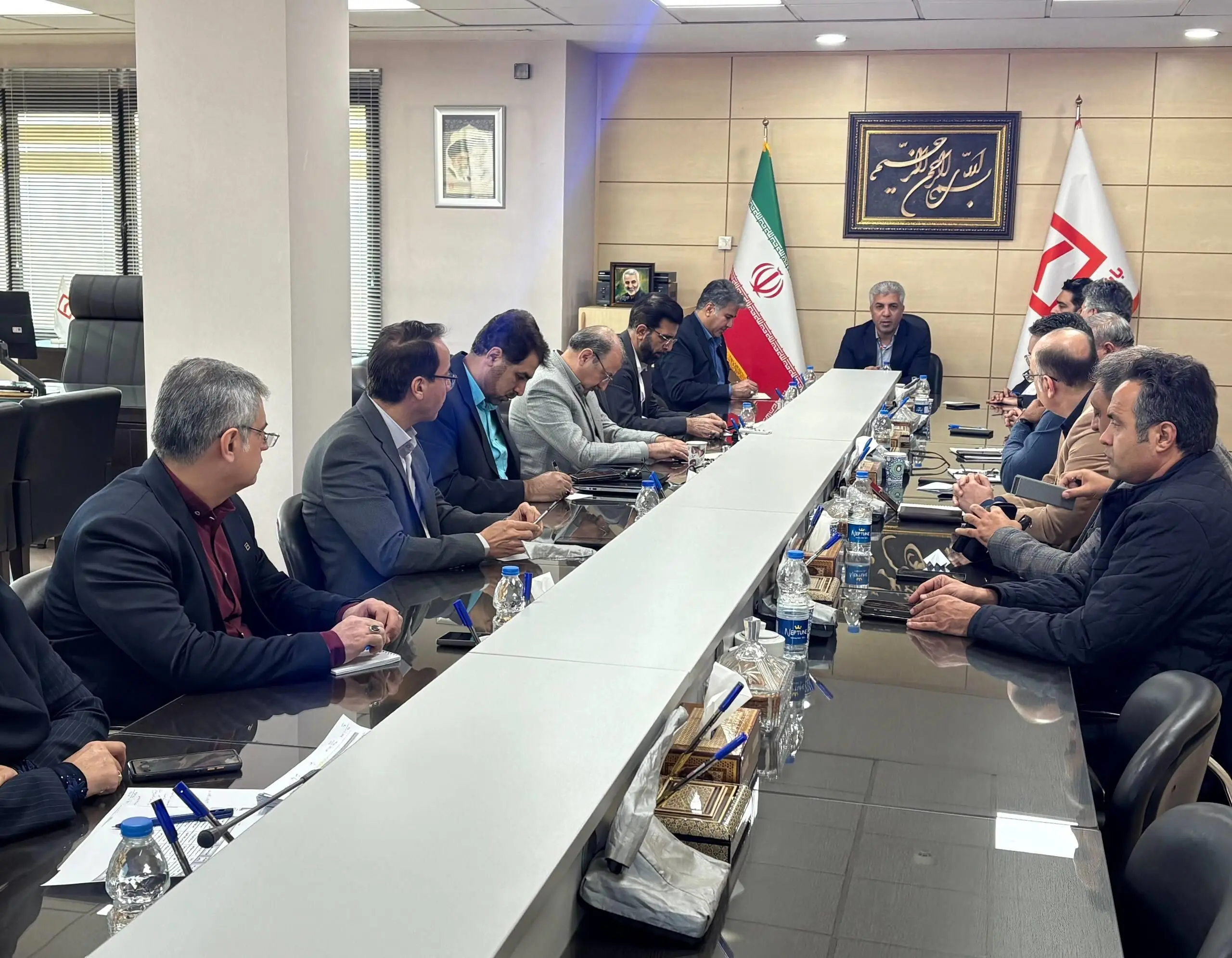 لزوم تمرکز تجمیع منابع مالی بخش مسکن و ساختمان در بانک مسکن / تامین مالی ۶ همتی نهضت ملی در استان مرکزی توسط بانک مسکن