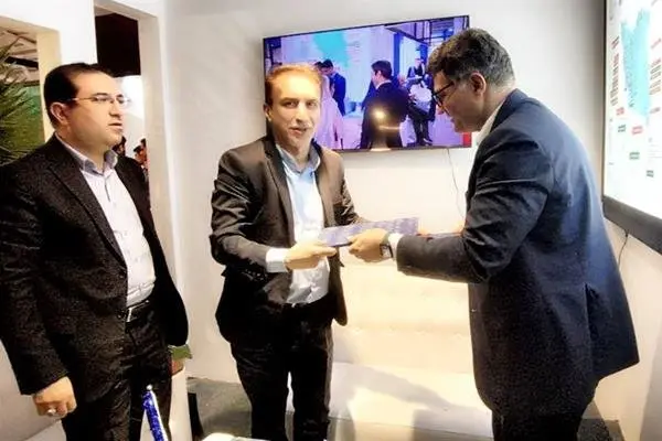انعقاد تفاهمنامه همکاری پژوهشگاه مواد و انرژی با پتروشیمی ایلام